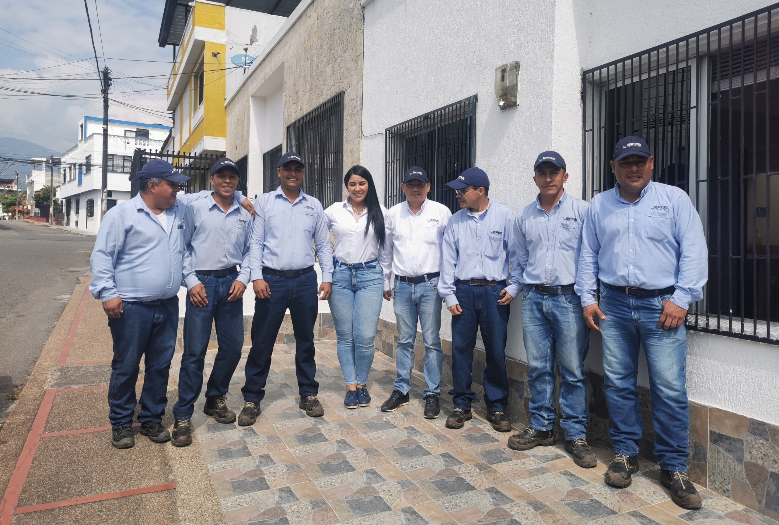 energía solar Colombia - equipo profesional EFEE